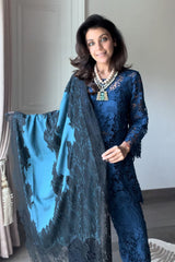 Nriti Shah In Our Blue & Black Pashmina Shawl